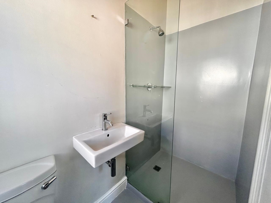 To Let 2 Bedroom Property for Rent in Wynberg Western Cape